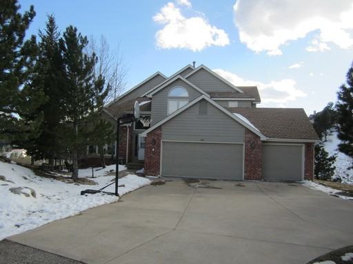 495 Mt Vernon Cir - Photo 2 of 35