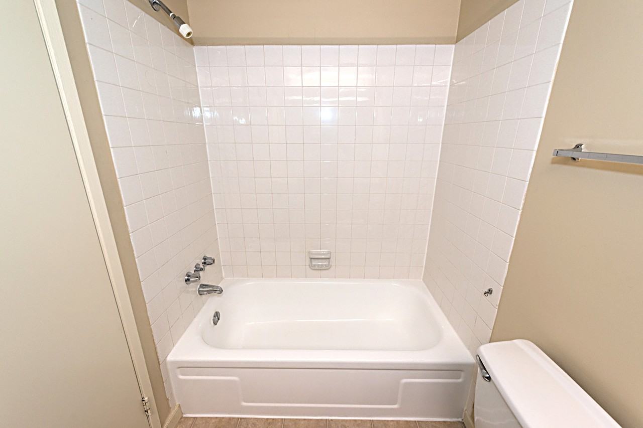 17139 69 Ave NW - Photo 2 of 15