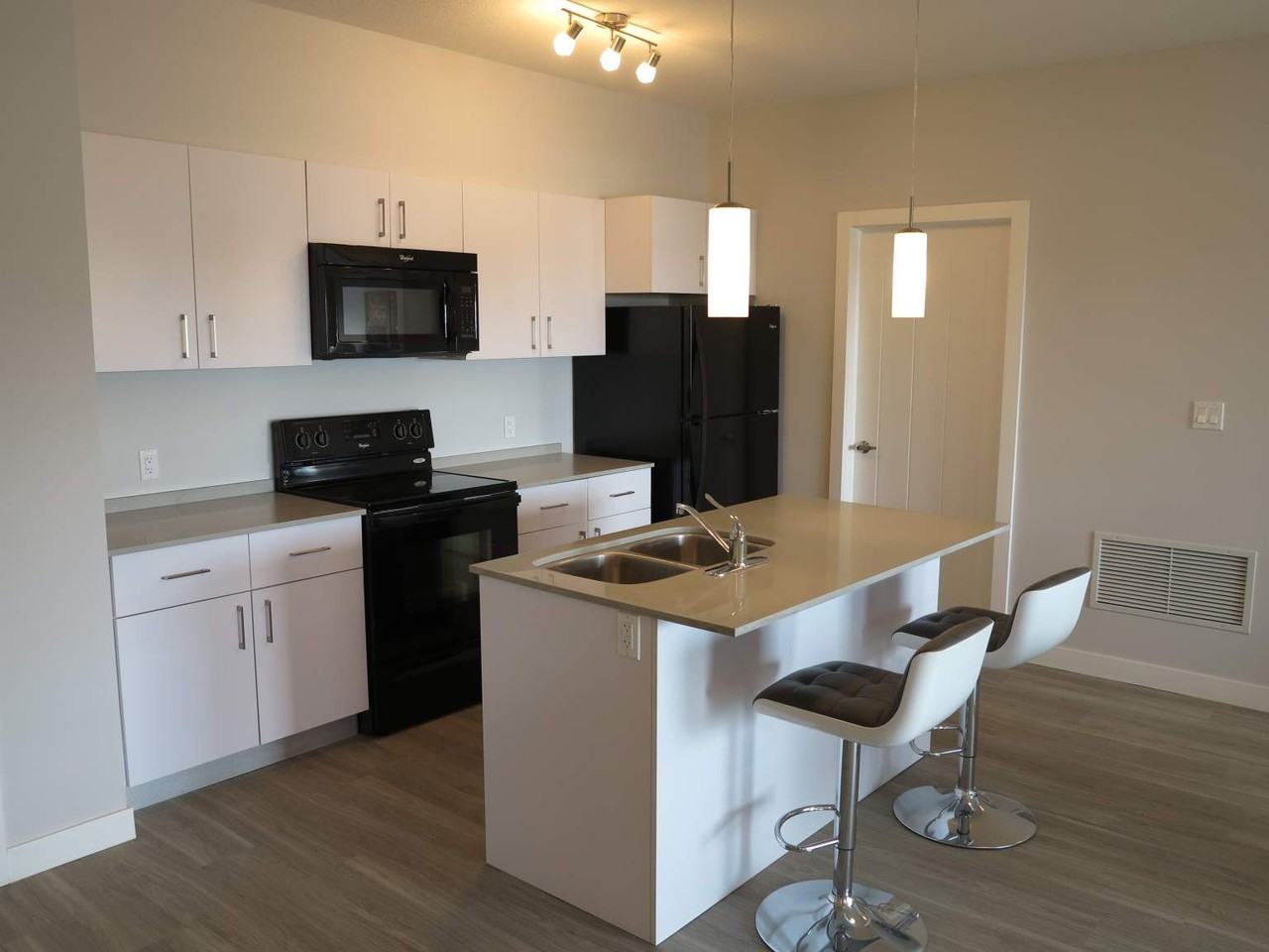 8501 Wilshire Blvd - Photo 2 of 10