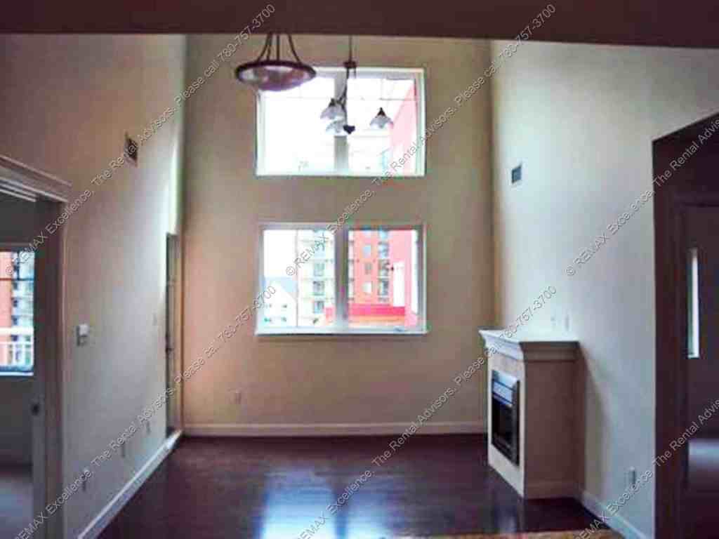 10333 112 Street - Photo 3 of 5