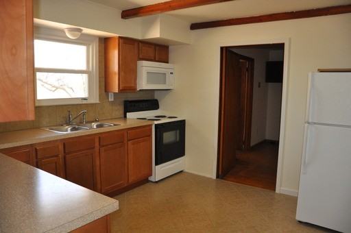 105 W Bowen St - Photo 3 of 26