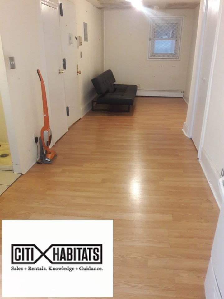 East 12th Street & #3re