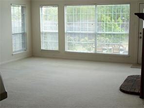 2549 Marina Dr - Photo 3 of 11