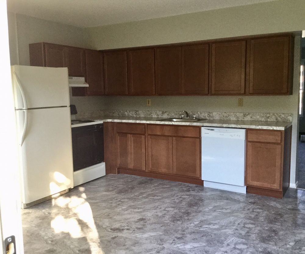 136 Carnival Dr - Photo 3 of 8
