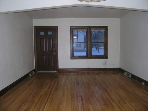 4001 Bryant Ave N - Photo 3 of 8