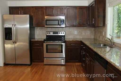 2239 SW McGinnis Ave - Photo 2 of 19