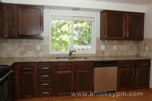 2239 SW McGinnis Ave - Photo 3 of 19