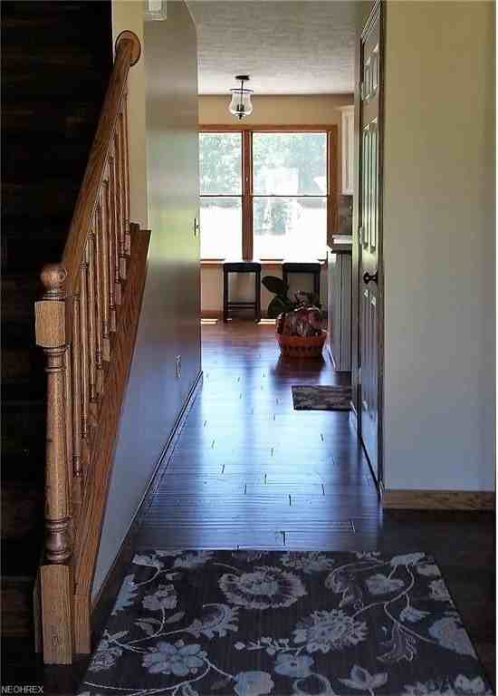 4272 Clover Dr - Photo 2 of 27