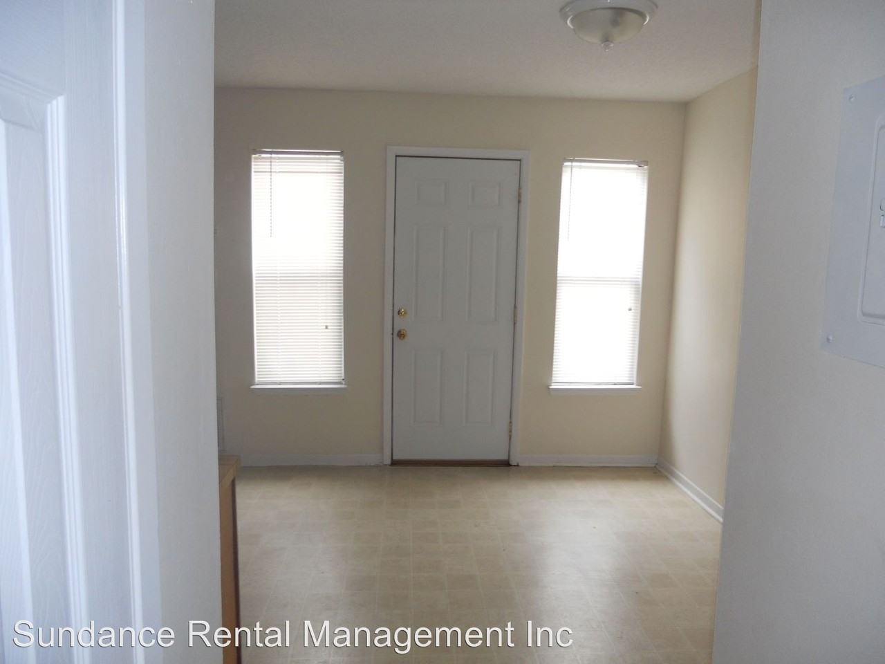 138 Opp Blvd NE - Photo 2 of 6