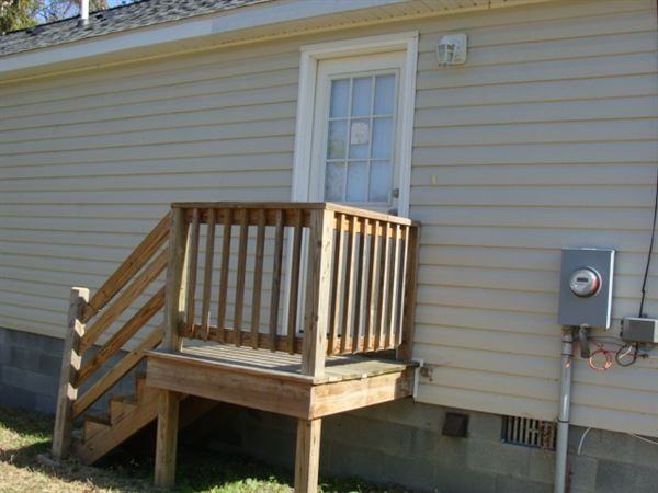 219 Kentucky Ave - Photo 3 of 8