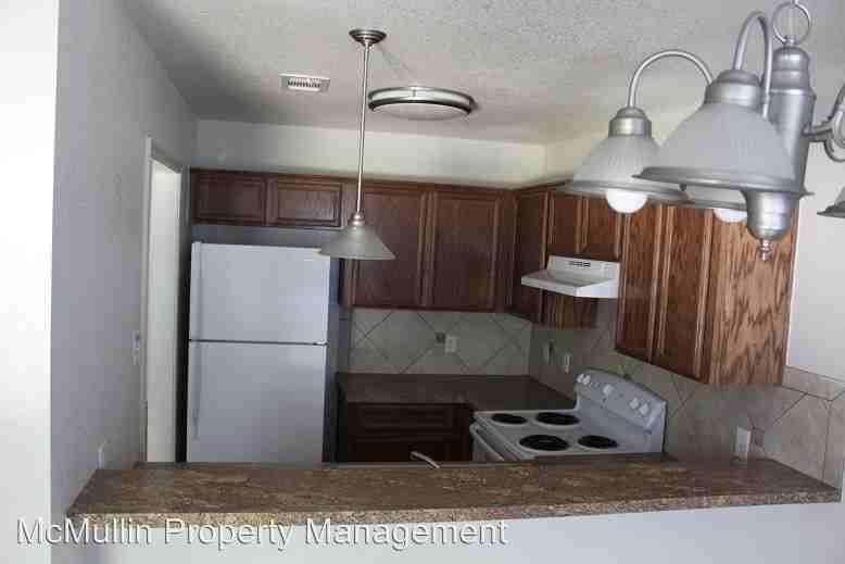 210 Lincoln - Photo 3 of 15