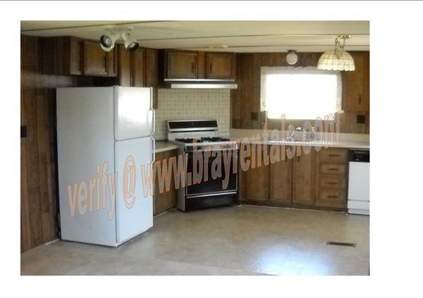 533 Holly Park Dr - Photo 2 of 5