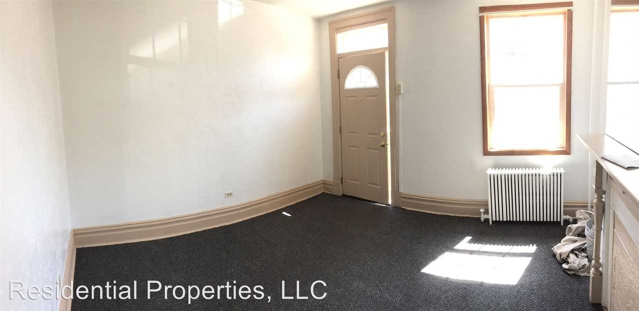 4637 Plummer St - Photo 2 of 6