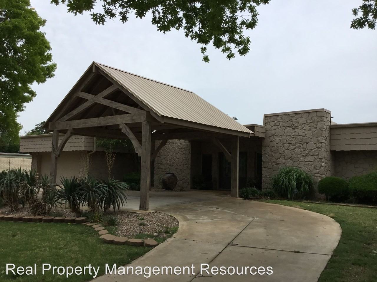 12932 Green Valley Dr - Photo 3 of 46