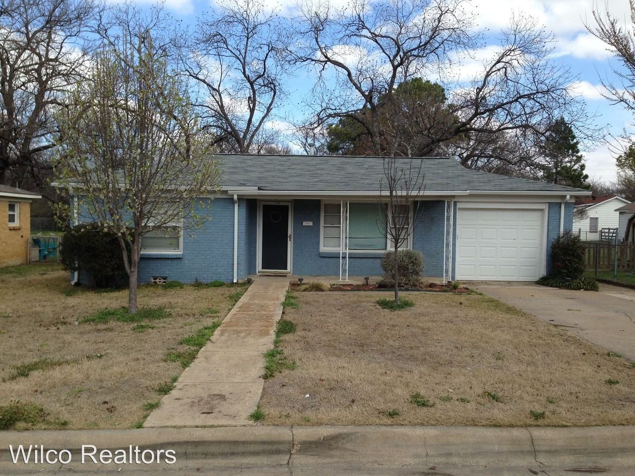 5108 Redbud Ln - Photo 2 of 7