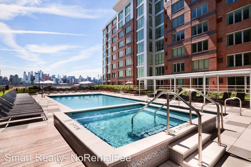 9 Avenue At Port Imperial - Photo 2 of 13