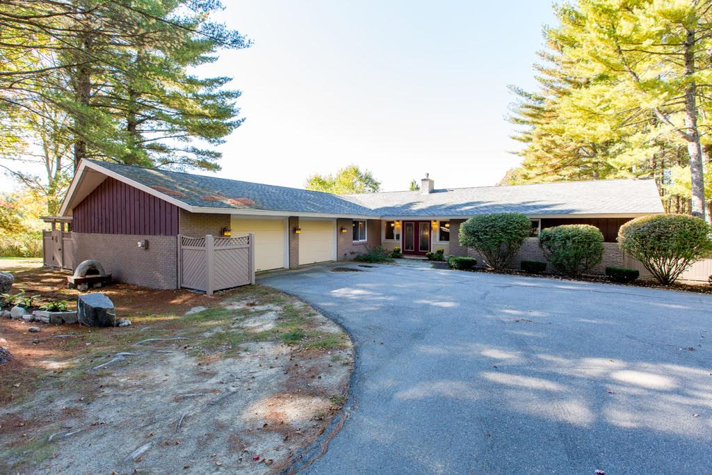 99 Pond Rd - Photo 2 of 49