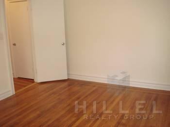 109 120th St C2 - Photo 2 of 4