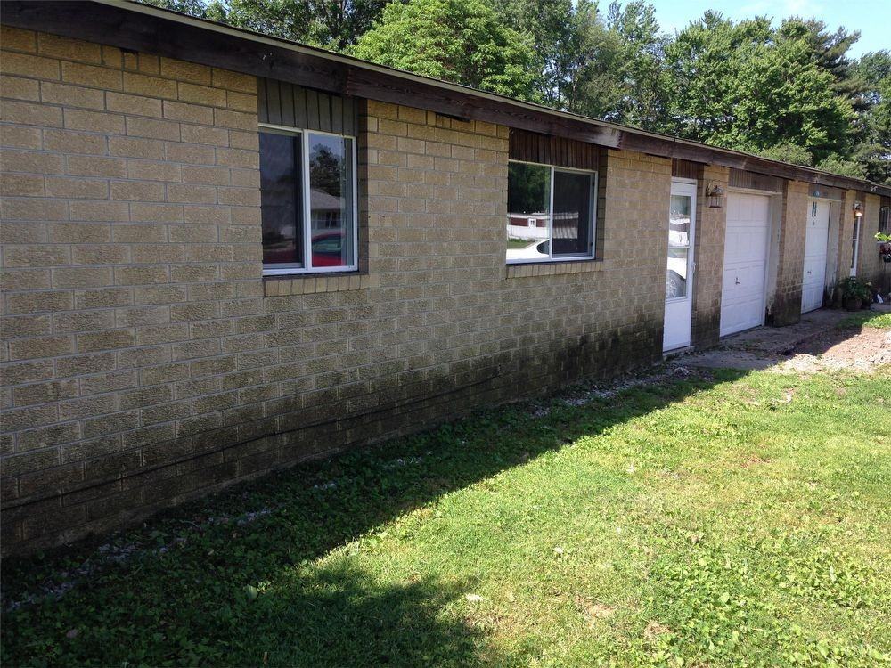 3951 E Hollywood Ave - Photo 2 of 20