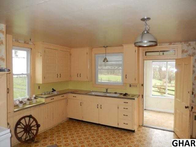 1020 Germany Ridge Rd - Photo 3 of 19