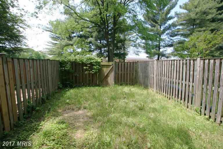 9419 Merryrest Rd - Photo 2 of 18