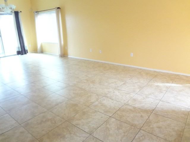 1063 E Mt Shibell Dr - Photo 3 of 4