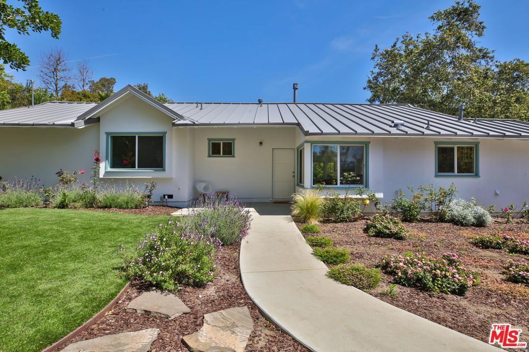 6420 Sycamore Meadows Dr - Photo 3 of 37