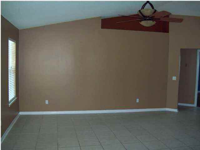 1216 Bartram Ln - Photo 2 of 20