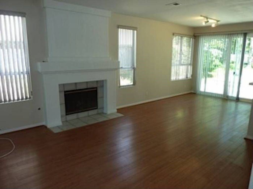 14239 Breezeway Pl - Photo 3 of 4