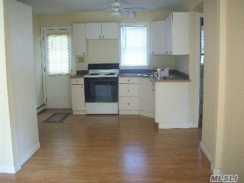 47 Queen Dr - Photo 2 of 6