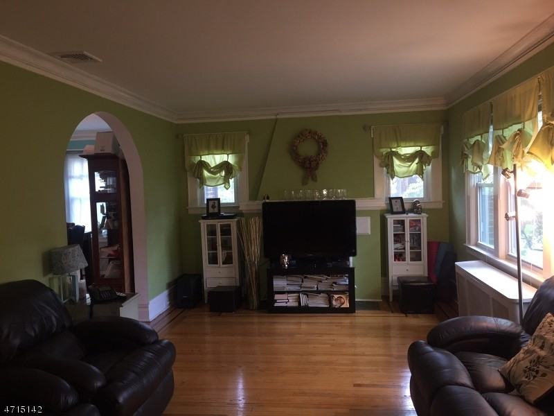 22 Glenwood Dr - Photo 2 of 12