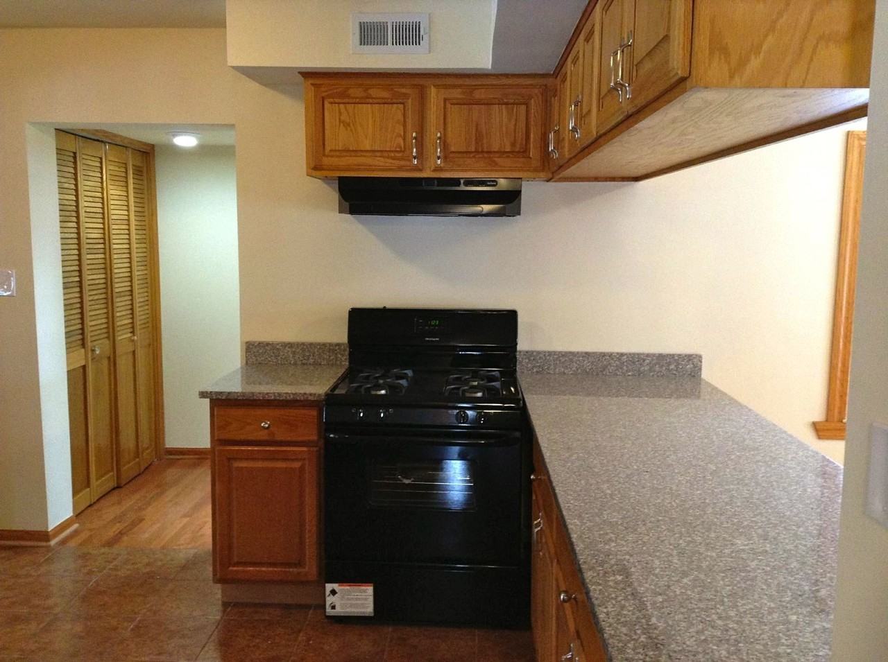 13839 Le Claire Ave - Photo 3 of 19