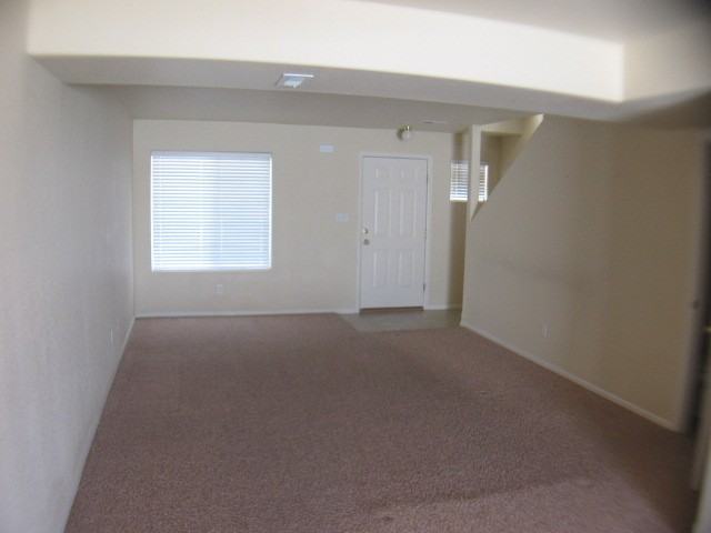 1900 O Neal Ave - Photo 2 of 9