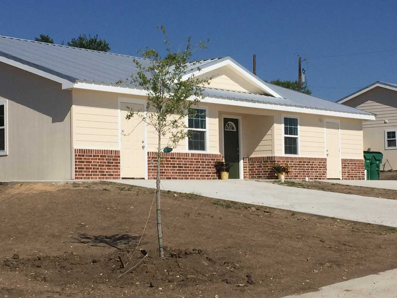318 South Jena Street - Photo 2 of 11