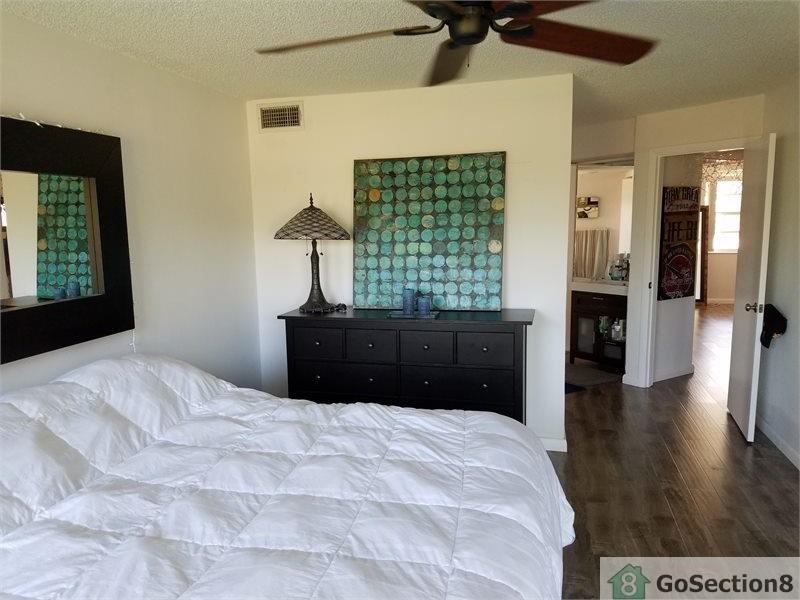 2637 SE 19th Ct - Photo 3 of 19