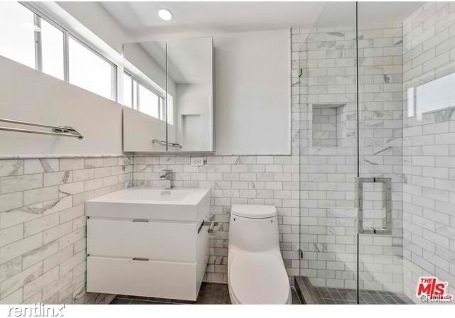 339 N Oakhurst Dr #305