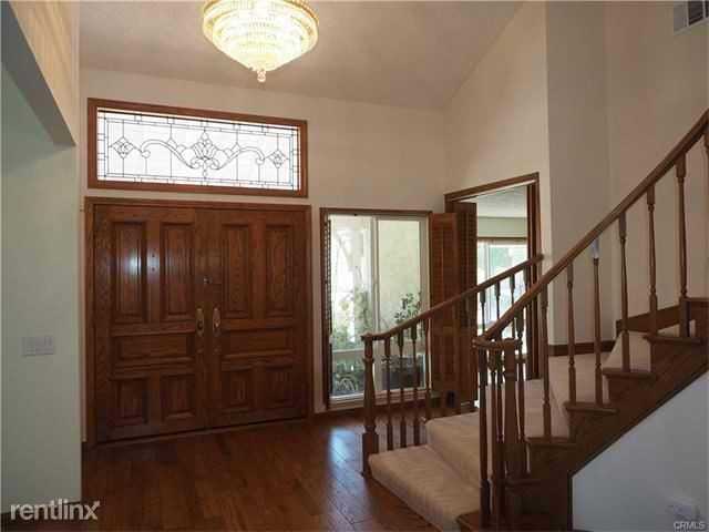 5219 Valley View Rd - Photo 2 of 26