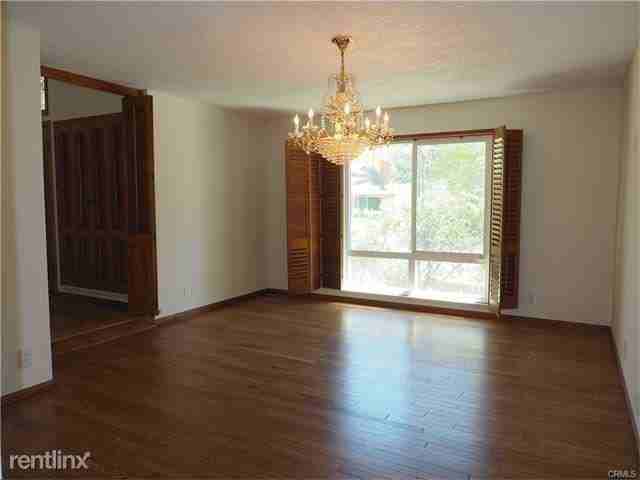 5219 Valley View Rd - Photo 3 of 26