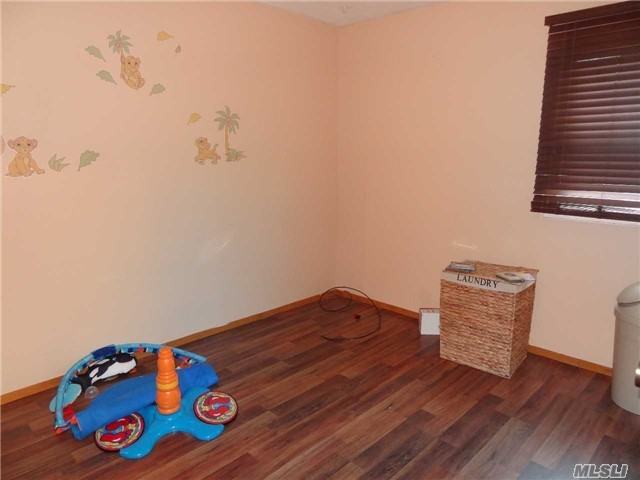 1436 Peters Blvd - Photo 3 of 10