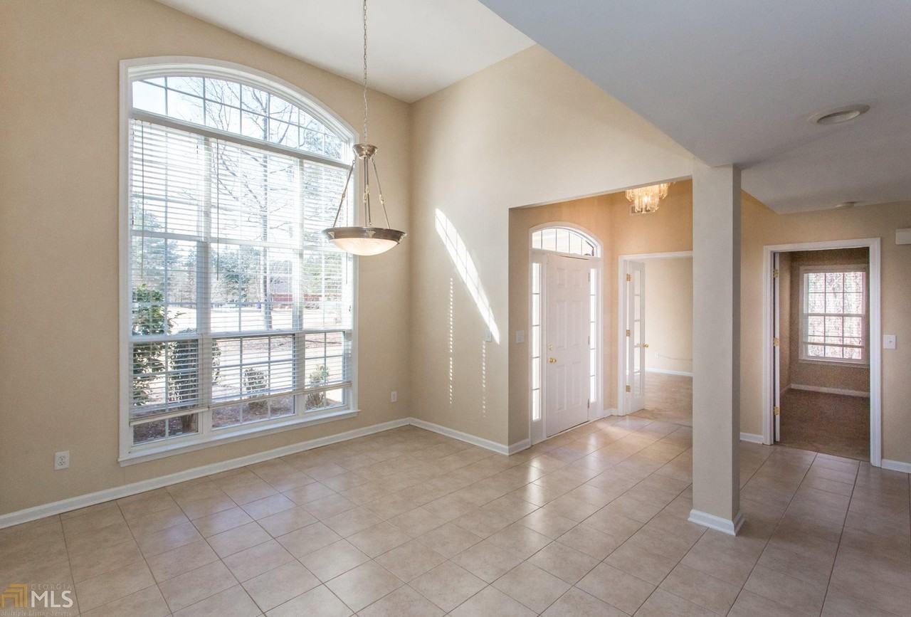 110 Densmorr Ridge - Photo 3 of 25