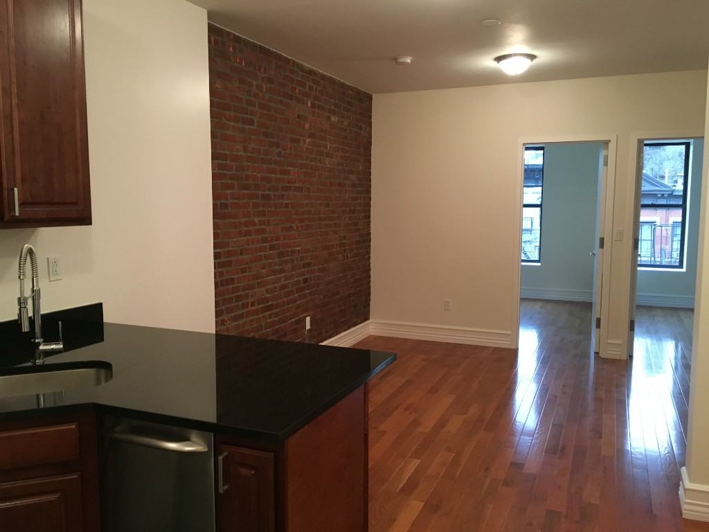 Columbus Ave & W 106th St #5F