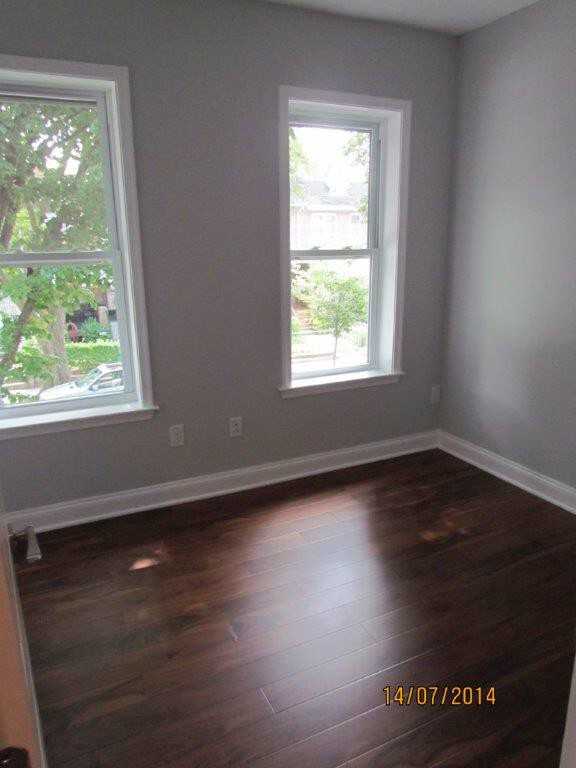 1271 Morse St NE - Photo 3 of 5