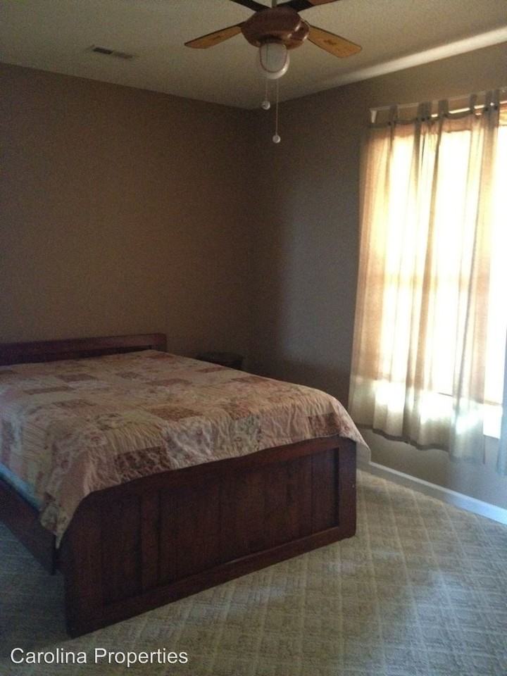 267 Laurel Ln - Photo 2 of 2