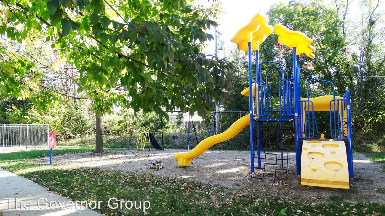 7713 Hickman Road - Photo 2 of 19