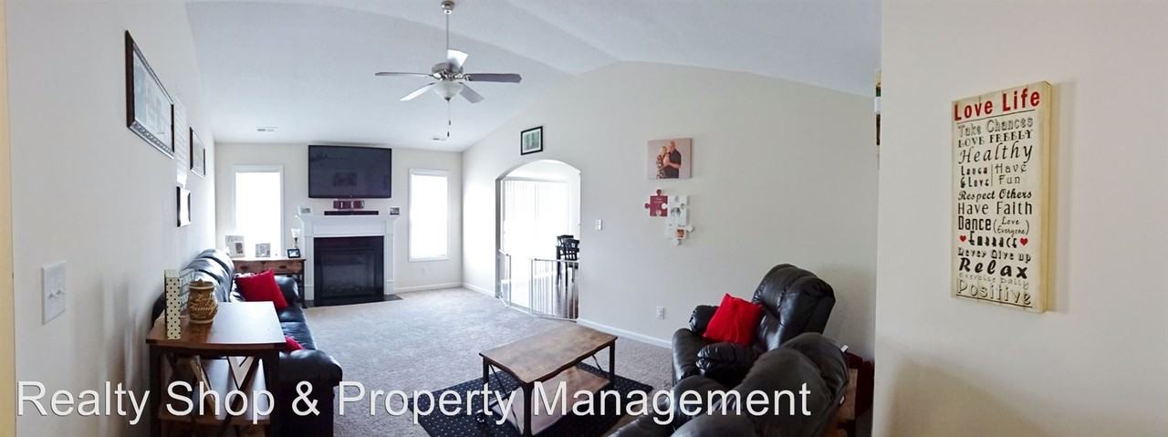 207 Imperial Ln - Photo 2 of 26