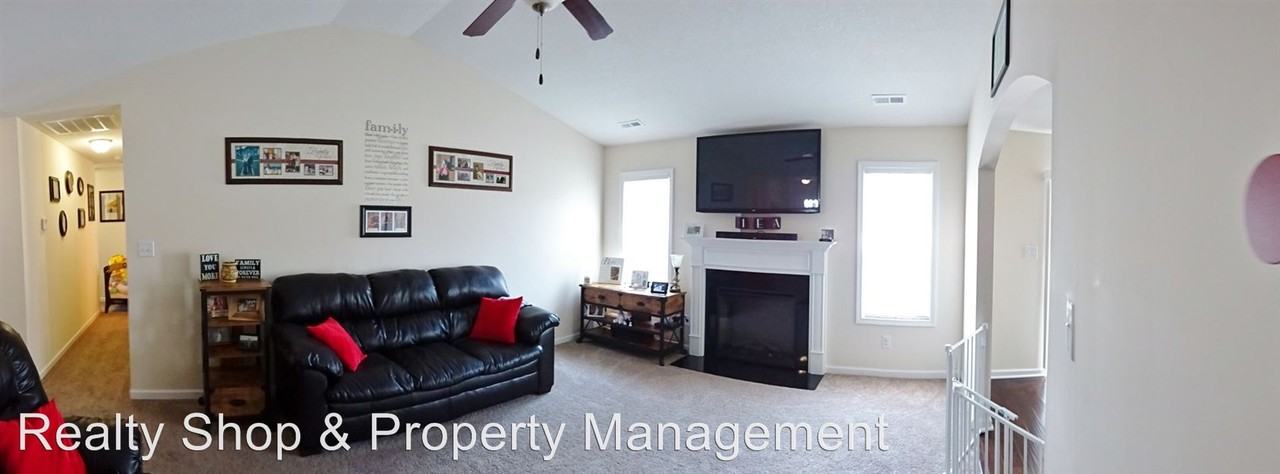 207 Imperial Ln - Photo 3 of 26