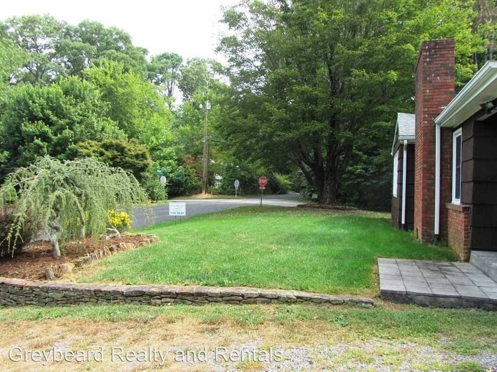 727 Azalea Ave - Photo 3 of 13