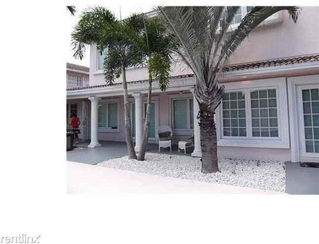 4521 Ne 21st Ave - Photo 3 of 6