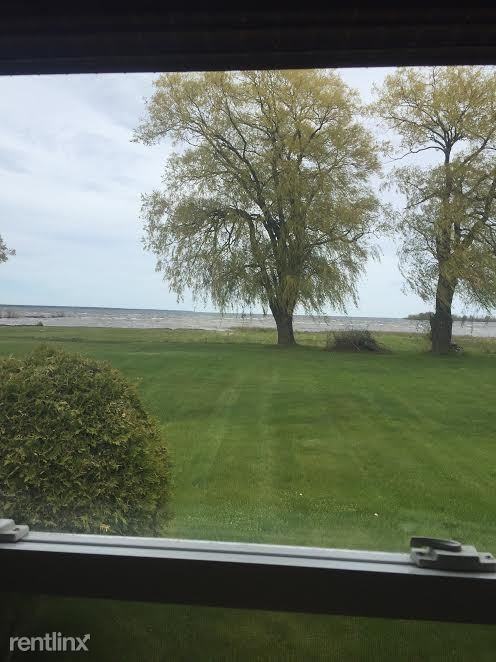 624 Thunder Bay Ave - Photo 3 of 6