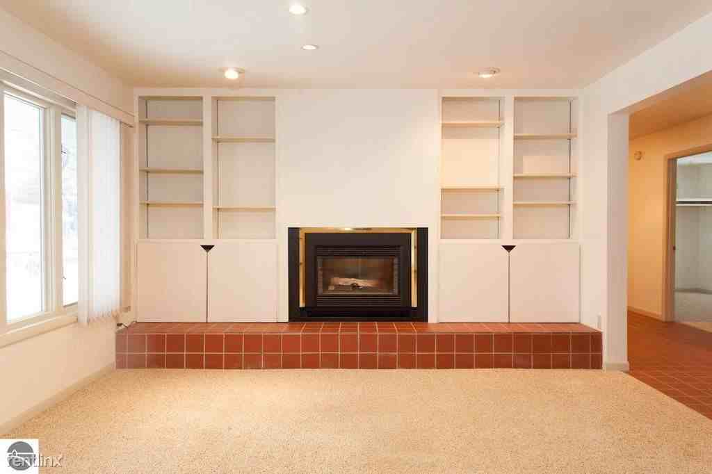 7236 Peninsula Dr - Photo 3 of 14